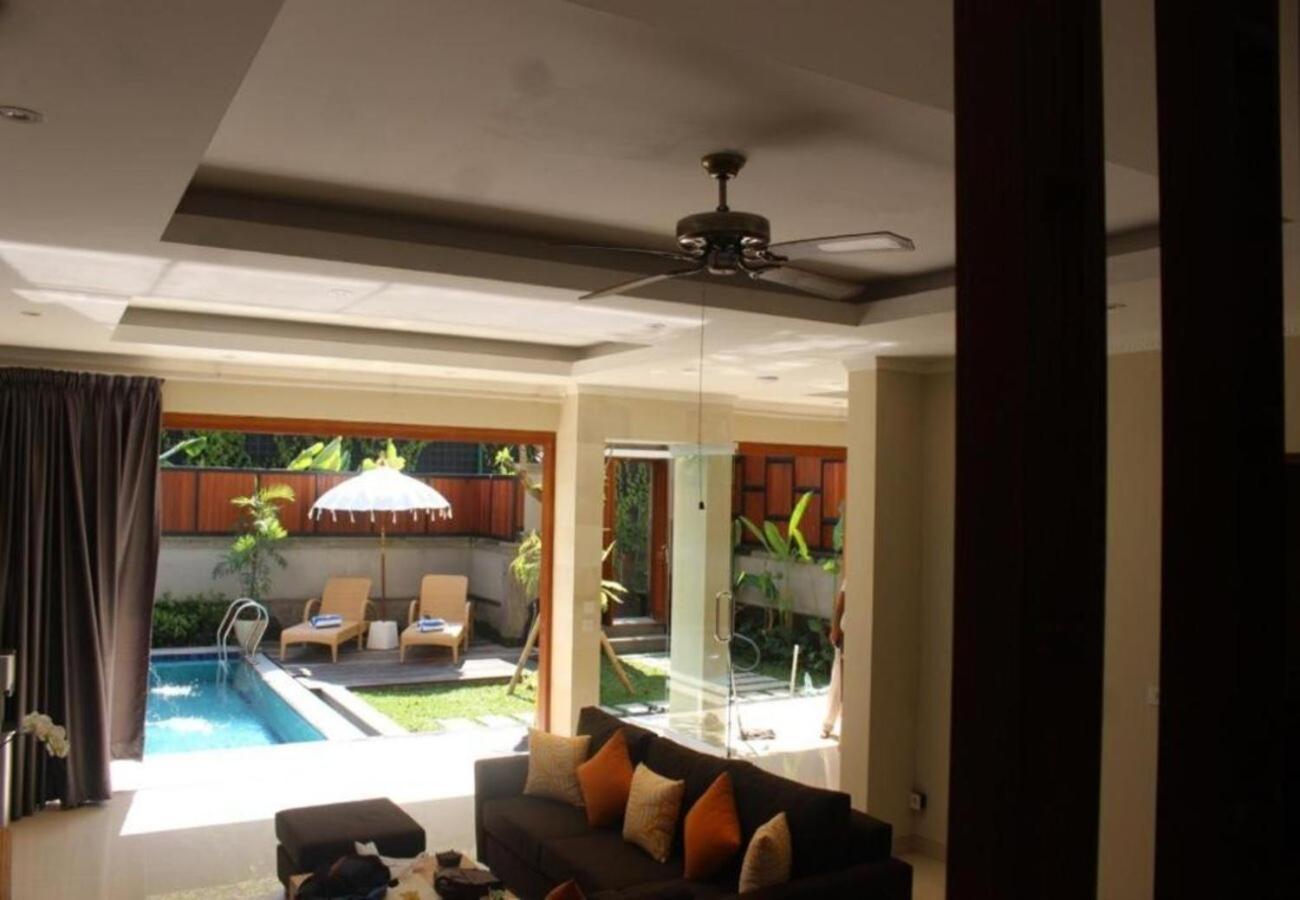 Kubu Gwk Villa จิมบาราน ภายนอก รูปภาพ
